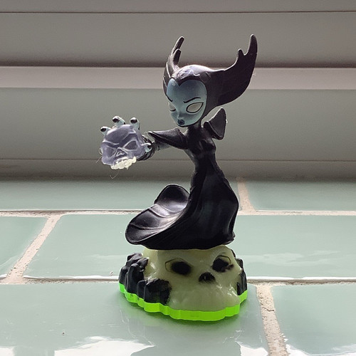 Skylanders hex character - skylanders,