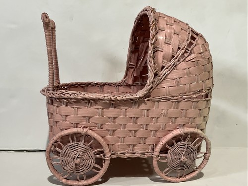 Vintage decorative pink wicker - pink,