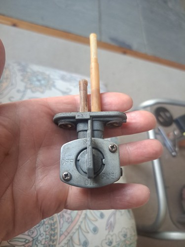 Yamaha rxs100 fuel tap - fuel,