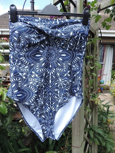 Size matalan halter neck - size,