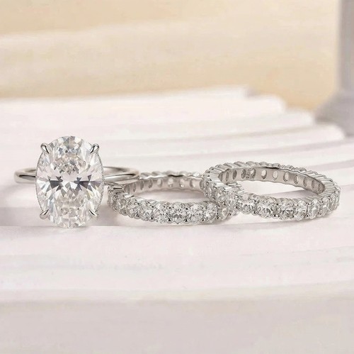 Tcw oval vvs1 moissanite - d,