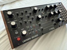 Moog Labyrinth: Generative Semi-Modular Analogue Synth.