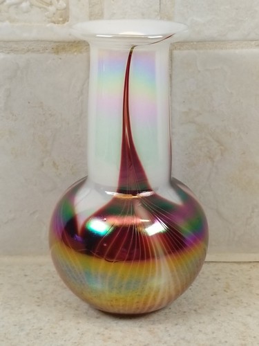 Signed glass eye studio - signed,