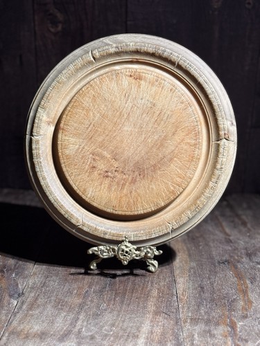 Vintage english round carved - vintage,
