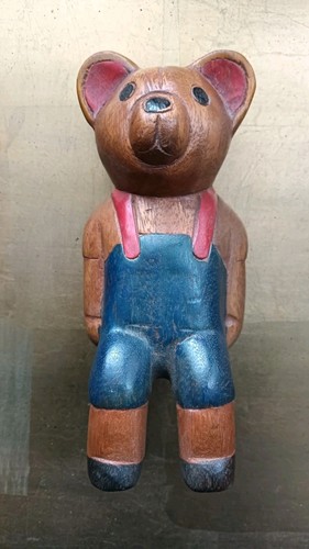 Carved wooden bear good - carved, in