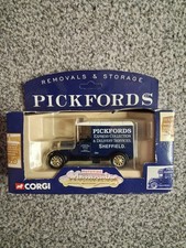 corgi pickfords Morris van in