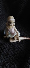 ballerina figurine. from the Lladró or Leonardo Collection