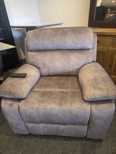 Furniture Village Moreno Lift and Rise Luxury Recliner Chair RRP £1195