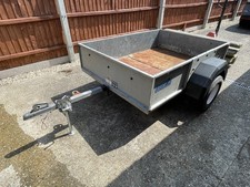 Trailer 750kg loading weight, bed 72 inches; x 52 inches