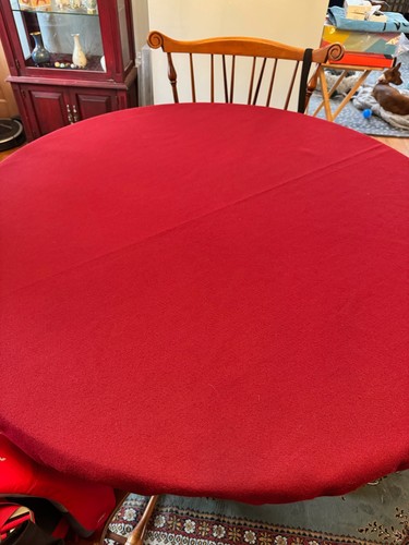 Cherry red felt poker - , table