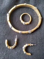 Earing ring and bracelet - and,