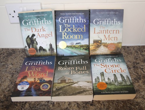 Elly griffiths books - griffiths, x6