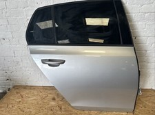 VW GOLF MK6 DRIVER SIDE REAR DOOR IN SILVER PAINT CODE LA7W 2009-2012 