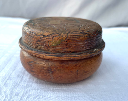 Wooden trinket box carved - wooden,