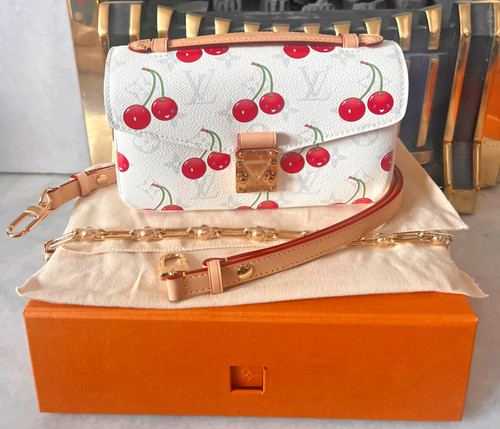 Louis vuitton takashi - louis,