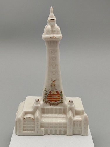 China crested ware blackpool - crested,