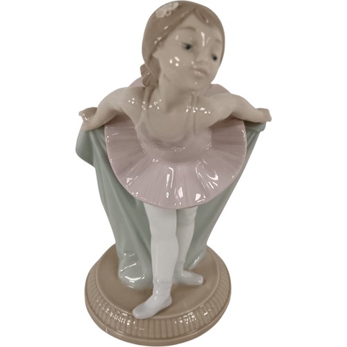 Nao 1151 porcelain ballerina - 1151,