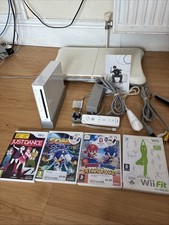 Nintendo Wii Console Bundle +