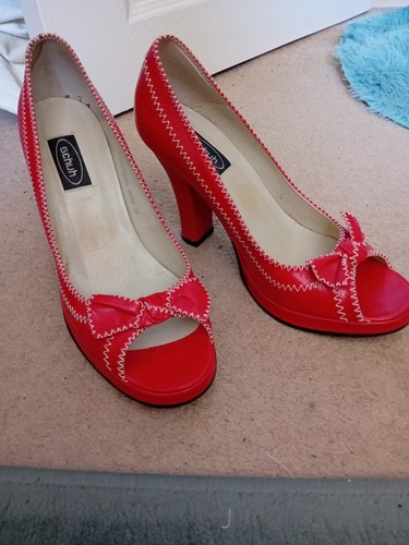 Vintage style red heel size - vintage,