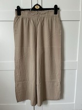 Women’s Natural Colour Wide