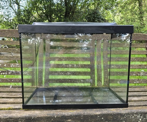 This 9ft x 1ft w - x,