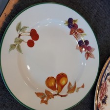 Royal Worcester Evesham Vale -