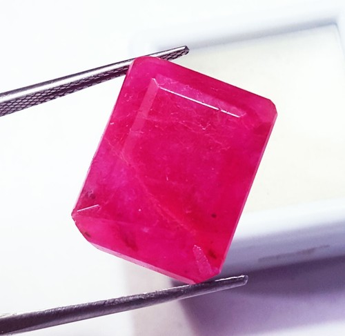 Loose gemstone natural red - loose,
