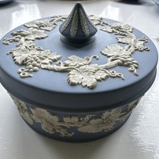 Vintage Wedgwood Jasperware In Blue lidded large Trinket Box. Round. 1971 