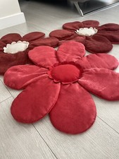 New / A Set Of 3 Floral Rugs /