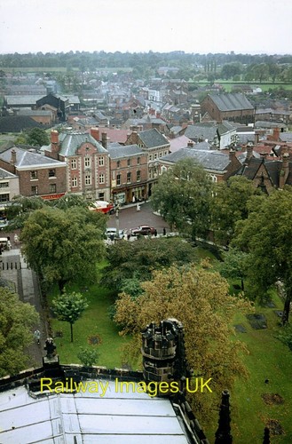 Photo the square nantwich - -,