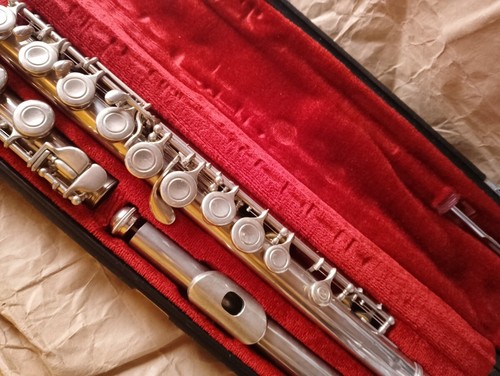 Junk yamaha flute yfl 211 - junk,