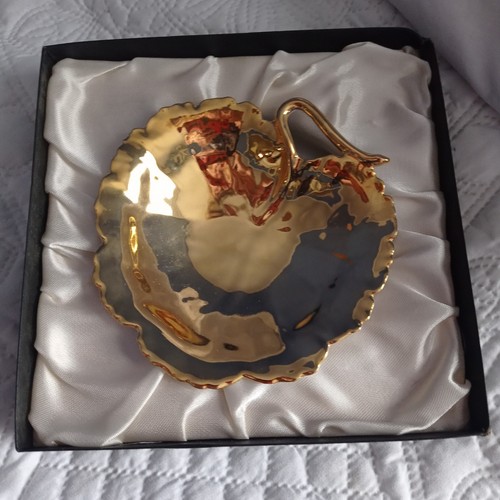 Rare antique gold - lustre, bon