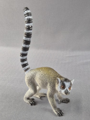 Ring tailed lemur figurine - ring-tailed,