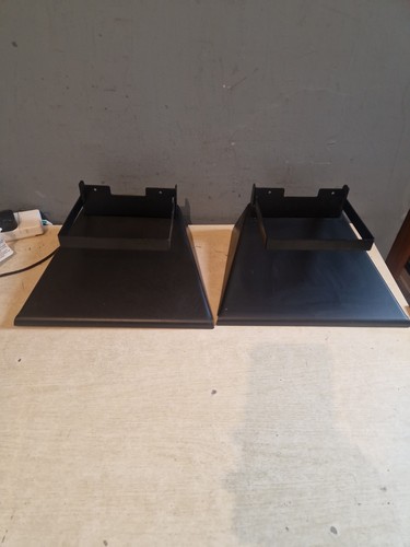 Pair unbranded metal - pair,
