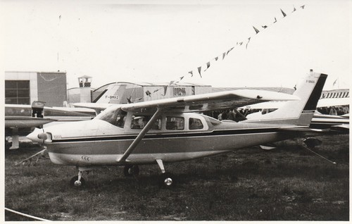 Cessna 210e centurion - cessna,