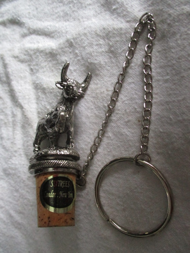 Sixtrees bottle stopper taurus - stopper,