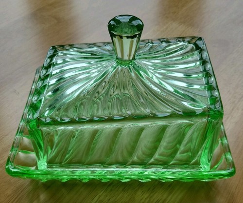 Vintage 1930 green uranium - 1930’s,