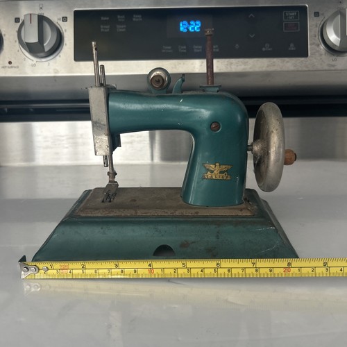 1940s casige toy sewing - 1940s,