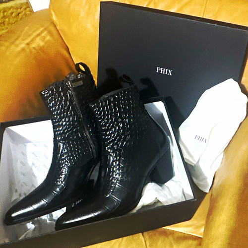 Phix angie black - phix, croc