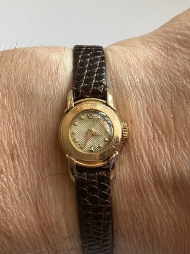 Gorgeous 1950s rose gold - gorgeous,