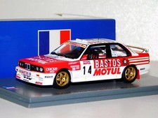 BMW M3 E30 #14 CHATRIOT TOUR