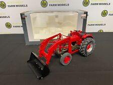 SPECAST CLASSIC SERIES 472 1:16 SCALE MASSEY FERGUSON 98 DIESEL TRACTOR