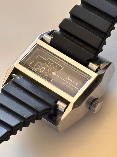 Omax digital jump hour swiss - digital,