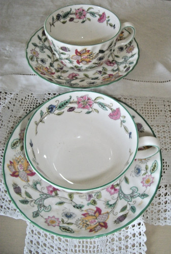 Minton haddon hall cups - 2, x