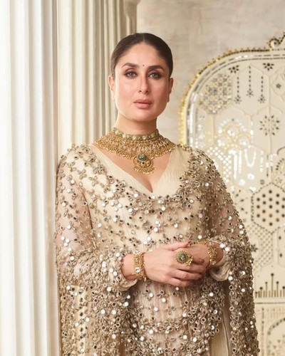 Only dupatta kareena - dupatta, kapoor