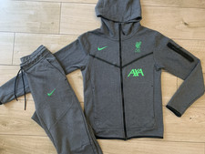Mens NIKE x LIVERPOOL FC Tech Fleece TRACKSUIT (XS)