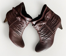 CLARKS Womens  KOLA NUT Pixie Boots Mid Heel UK Size 5.5 D Dark Burgundy BNWOB