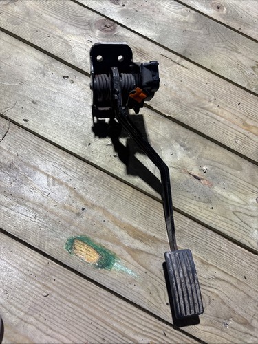 Discovery throttle pedal - 2,