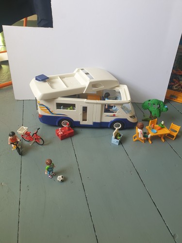 Playmobil campervan with