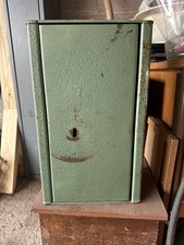 Small Gun / bullet / gun cartridge Cabinet, working order. comes with 1 key